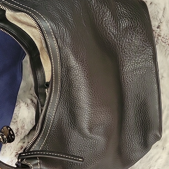 Dooney and Bourke ladies black  shoulder bag - Picture 5 of 8